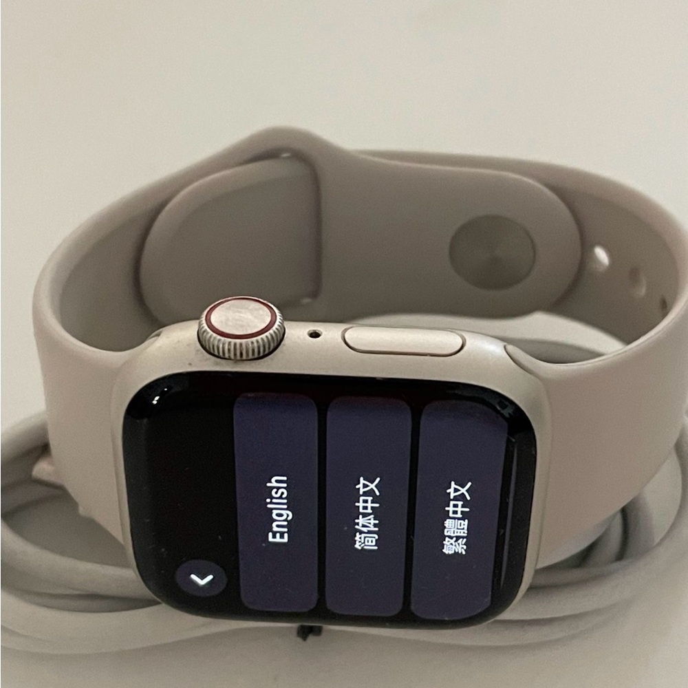 Apple Watch Series 7 41mm GPS & Cellular Starlight Silver
